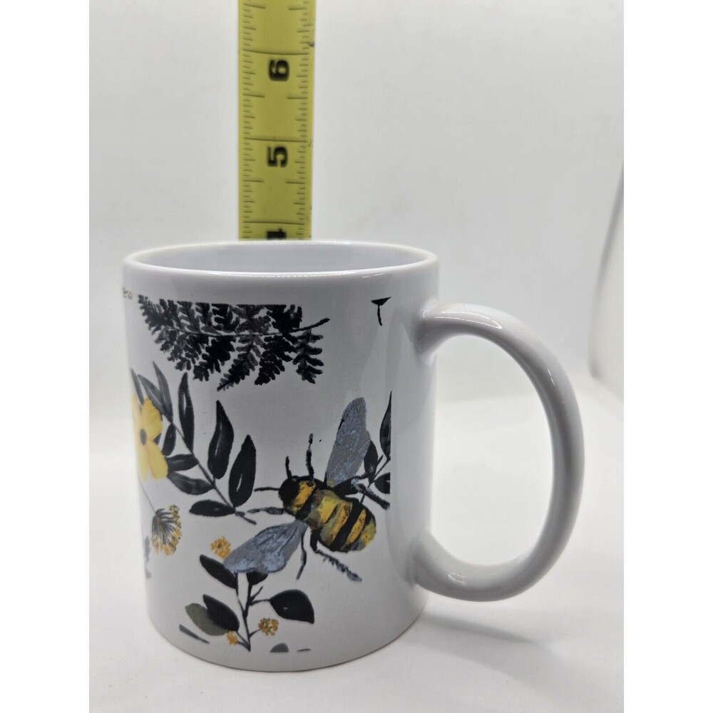 Vintage Royal Norfolk Bees & Flowers Coffee Mug - Picture 9 of 9